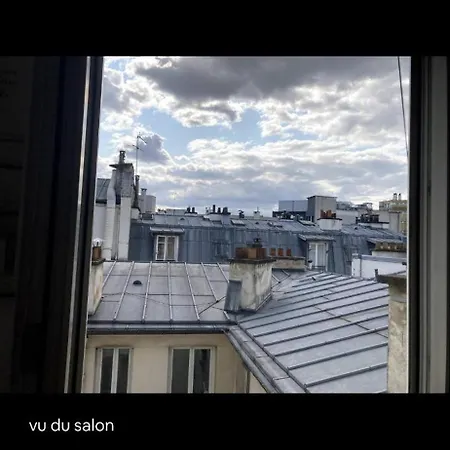Deux Pieces Lumineux Calme, Vue Sur Le Ciel ! * Paris